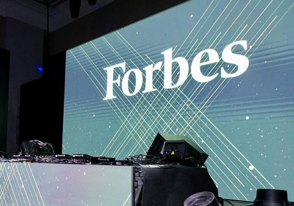 Forbes Brasil aparece entre ativos de fundo ligado ao Banco Master