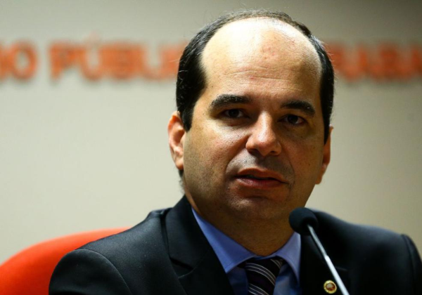 Ministro do TST toma posse na ABDT em 25 de junho