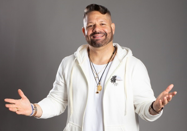 Danniel Vieira anuncia 7 novos shows na semana de São João