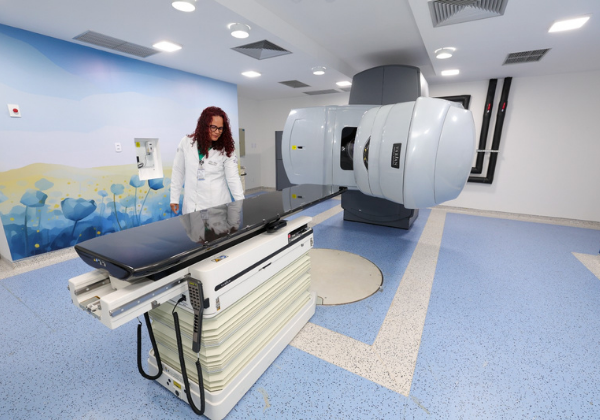 Hospital do Oeste ganha centro de radioterapia para assistência oncológica