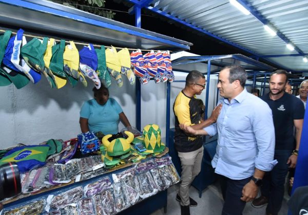 Praça General Labatut é entregue requalificada às vésperas das celebrações do 2 de Julho