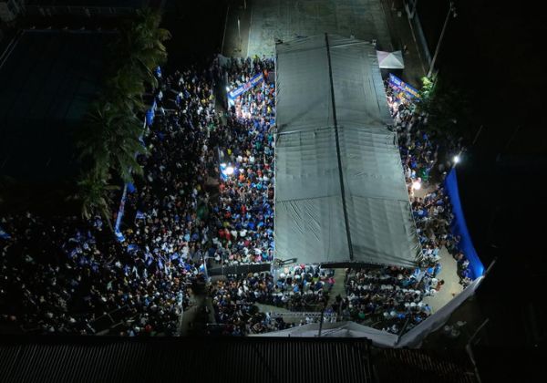 ACM Neto leva programa 'Sua Voz É Nossa Voz' para Jequié e ouve demandas da população