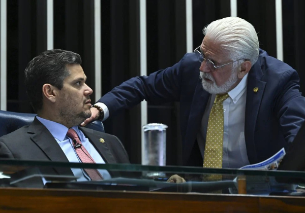 Após operação da PF, Alcolumbre diz que Senado atuará para restabelecer prerrogativas de Jaques Wagner