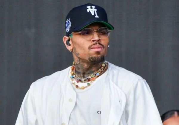 Chris Brown é condenado a pagar R$ 67 milhões à ex-funcionária