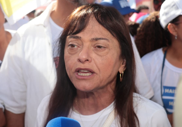 Oposição na Bahia é 'destrutiva' e defende 'retrato' de 40 anos de ACM, diz Alice Portugal