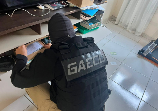 Advogados são alvo de operação por facilitar comunicação entre líderes de facções presos na Bahia