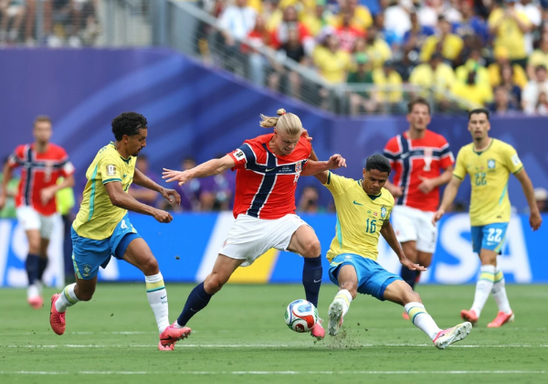 Brasil desperdiça pênalti, para duas vezes em Haaland e é eliminado da Copa