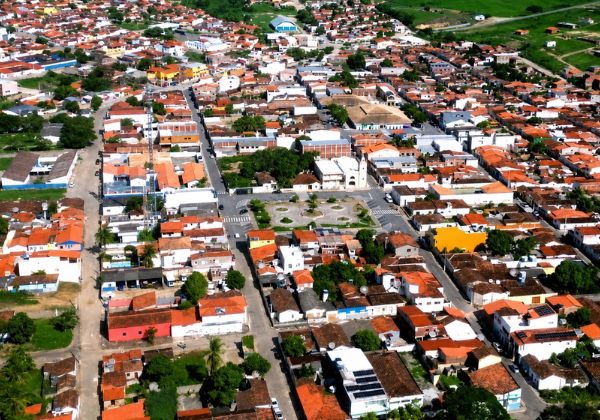 Cidade baiana fará concurso público com mais de 180 vagas após acordo firmado com MP-BA