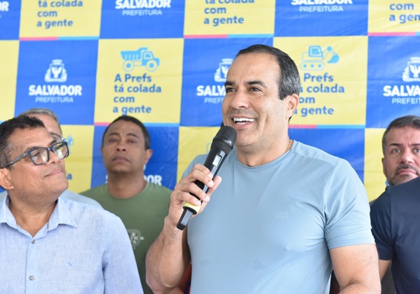 Prefeitura amplia acesso à prática esportiva na Federação após entrega de nova arena com grama sintética