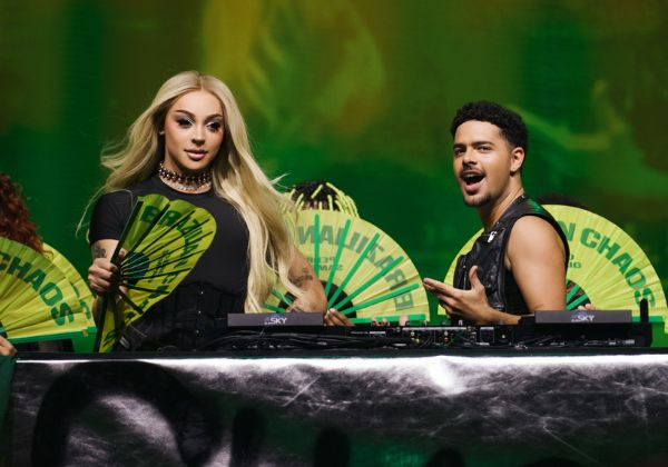 Pedro Sampaio faz show no Central Park com participação de Pabllo Vittar 