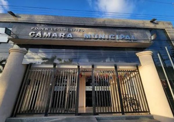 Câmara Municipal de Mata de São João gasta mais de R$ 863 mil com viagens de vereadores