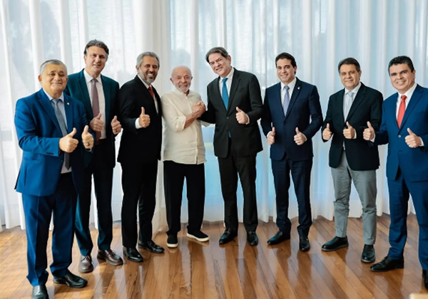 Lula articula e convence irmão de Ciro Gomes a disputar reeleição para o Senado