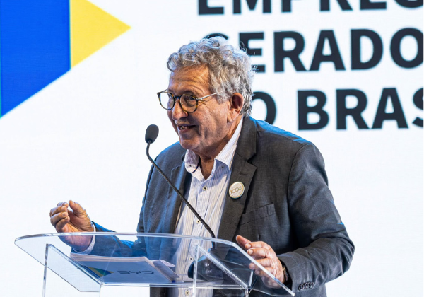 Prefeito celebra produção recorde da BYD em Camaçari