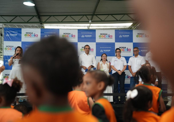 Prefeitura inicia entrega de 25,5 mil kits escolares para creches parceiras 