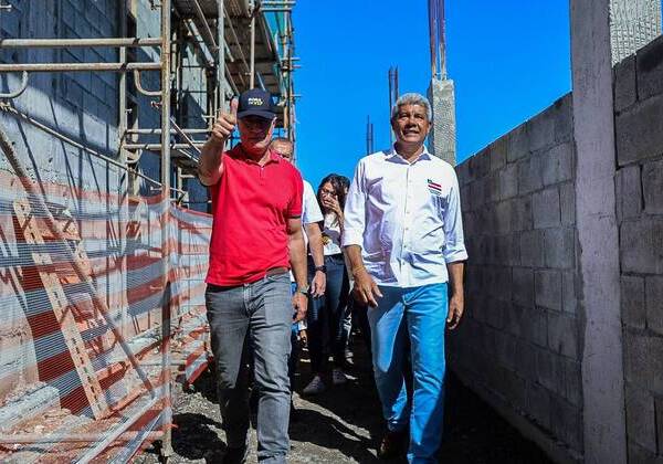 Jerônimo visita obras do VLT e diz que Subúrbio foi abandonado pelo grupo de ACM Neto