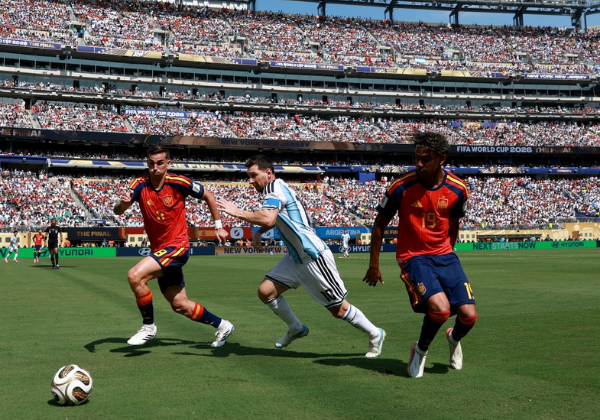 Argentina se torna a 1º seleção da história a não chutar a gol numa final de Copa do Mundo