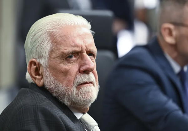 Wagner tentou vender terreno de R$15 mi um dia após ser alvo da PF