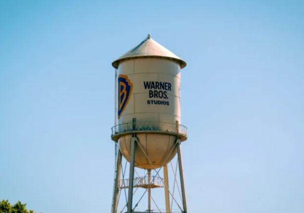 Justiça dos EUA suspende fusão bilionária entre Paramount e Warner Bros. Discovery