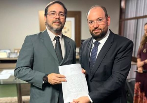 TRE-BA empossa juiz federal Iran Esmeraldo Leite como membro efetivo da Corte Eleitoral