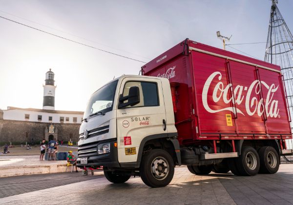 Solar Coca-Cola mantém notas máximas da Fitch e da Moody's e reforça compromisso com a diversidade na Bahia