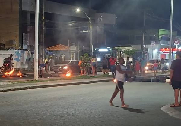 Protestos em São Cristóvão suspendem circulação de ônibus na manhã desta sexta-feira (24)