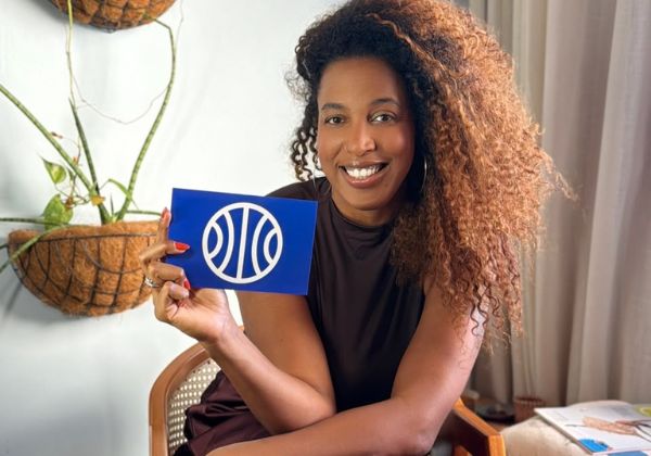 Midiã Noelle assina com a Planeta para livro focado em mulheres milleniums