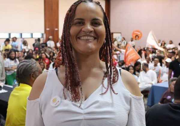 Professora Delliana é oficializada como candidata ao Senado pela Federação PSOL-Rede
