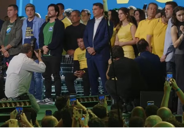 PL lança candidatura de Flávio Bolsonaro à Presidência da República