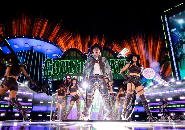Countrybeat recebe Mariana Fagundes, Mari Fernandez, Panda, Filho do Piseiro, Mc Daniel e Zé Vaqueiro na gravação de 'Countryland'