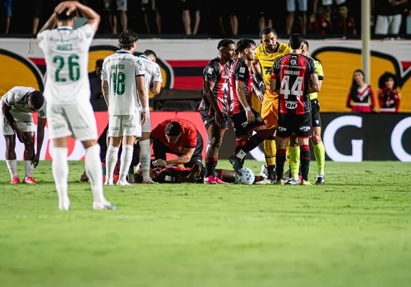 Vitória é goleado pelo Palmeiras no Barradão em jogo marcado por polêmicas de arbitragem
