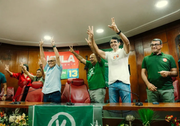 Partido Verde oficializa apoio à candidatura de Lula à reeleição
