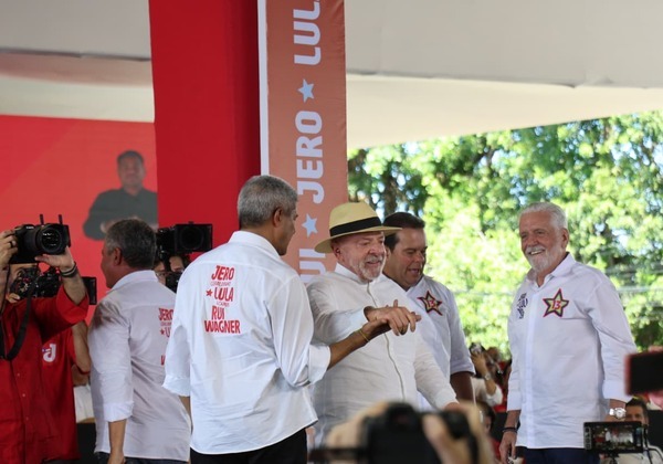 Lula cobra vitória do PT na eleição para prefeito e diz que VLT Salvador-Camaçari terá recursos do PAC
