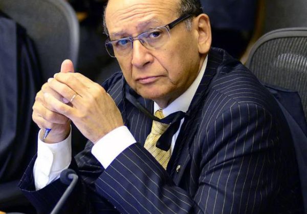 AJUFBA promove 9ª edição da Sexta Jurídica com palestra do desembargador Olindo Menezes