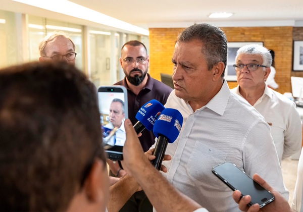 Rui critica ‘tanto faz’ de ACM Neto sobre disputa presidencial: ‘Parece candidato fake’