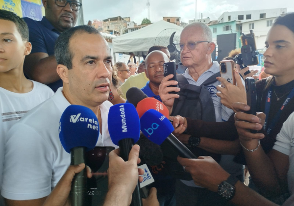 Bruno diz que Elmar nunca se declarou preto e cometeu equívoco em registro no TSE