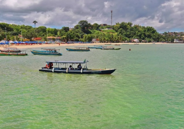 Quatorze praias de Salvador estão impróprias para banho neste fim de semana
