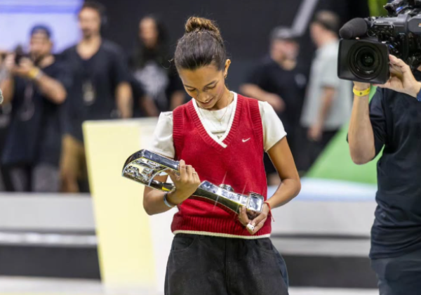 Rayssa é campeã da etapa carioca da Liga Internacional de Skate Street