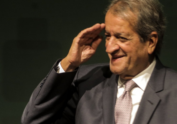 Valdemar afirma que Flávio Bolsonaro deve evitar debates sem Lula