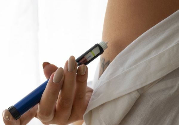 Pedidos online de 'canetas emagrecedoras' mais que dobram no primeiro semestre