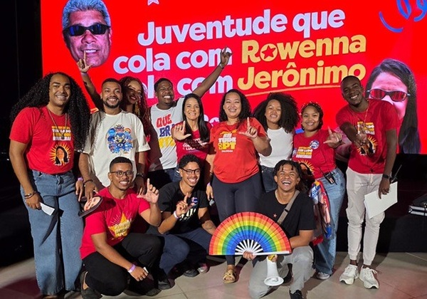 Rowenna reúne juventude para construir agenda e lançar manifesto