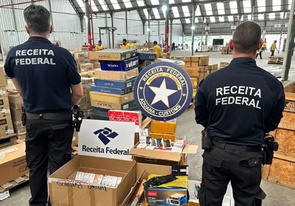 Receita Federal vai leiloar 52 lotes com veículos, eletrônicos e bebidas em Salvador