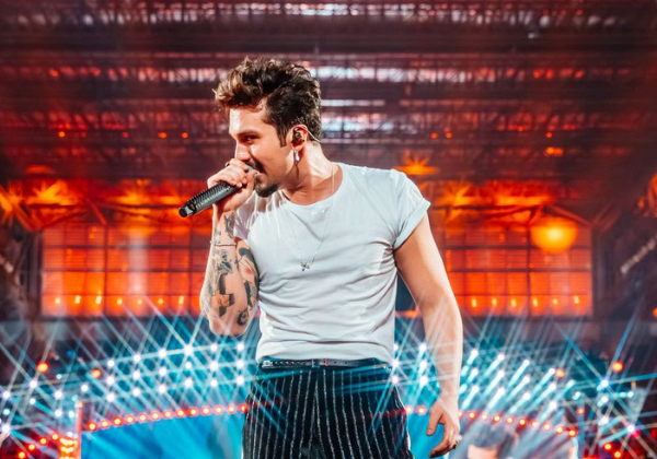 Luan Santana apresenta turnê 'Registro Histórico' em Salvador neste sábado (22)