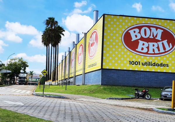 Bombril amplia compromisso com iniciativas que promovem justiça social em todo país