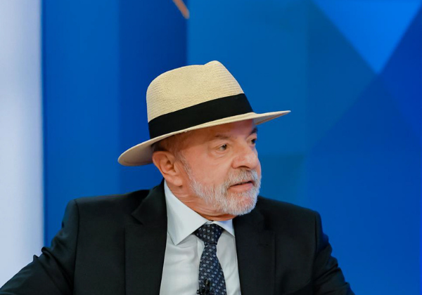 Lula chama acusações contra Lulinha de 'ilações' e diz que PF vaza 'coisas'