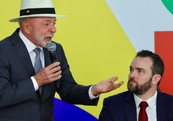 Lula quer desonerar folha e rever gasto obrigatório em 4º mandato, diz porta-voz econômico