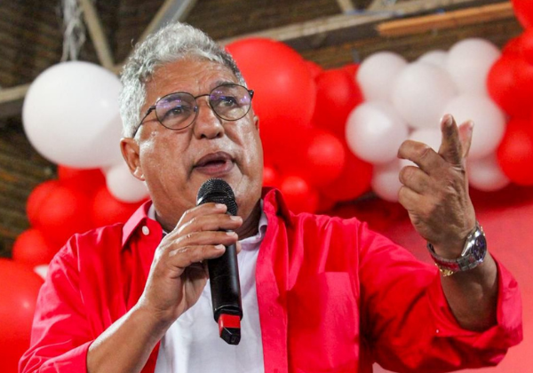 Rosemberg questiona exclusão de Flávio em estreia de programa da chapa de ACM Neto