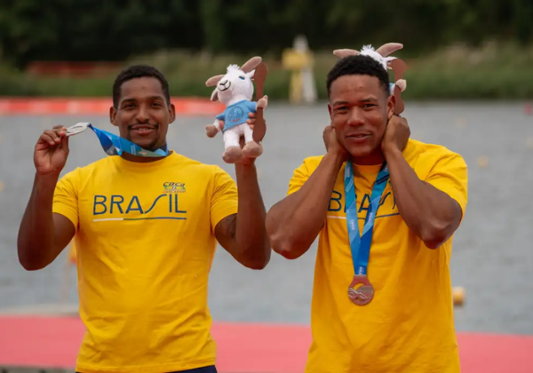 Jacky Godmann e Gabriel Nascimento são prata no Mundial de Canoagem