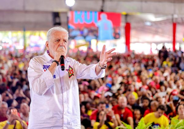 Wagner critica uso de emendas e diz que sistema foi 'deformado' no governo Bolsonaro