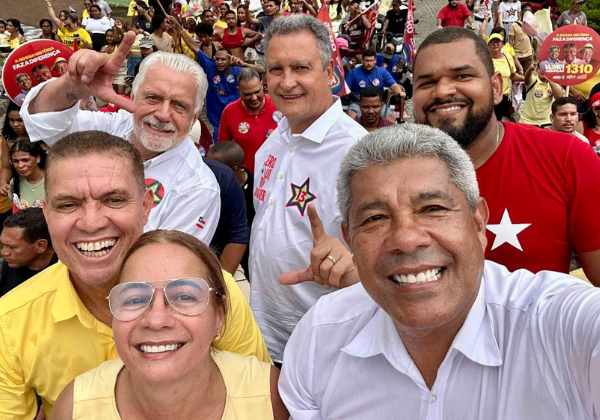 Prefeita de Uruçuca comanda carreata com Jerônimo após deixar União Brasil