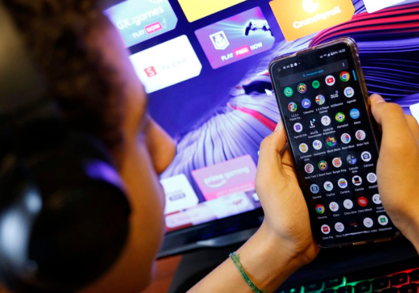 Cerca de 20 milhões de crianças sofrem abuso sexual facilitado pela tecnologia, diz estudo